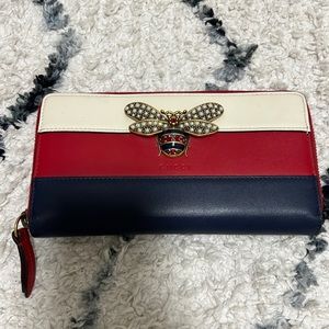 Gucci Multicolor Leather Bee Embellished Zip Around Wallet